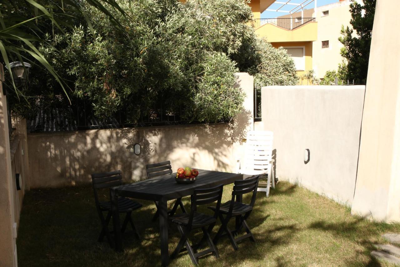Fenile Apartment Santa Maria Navarrese Exterior foto